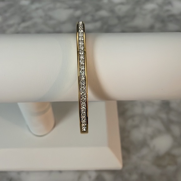 Jewelry - Faux “gold and diamond” bracelet.